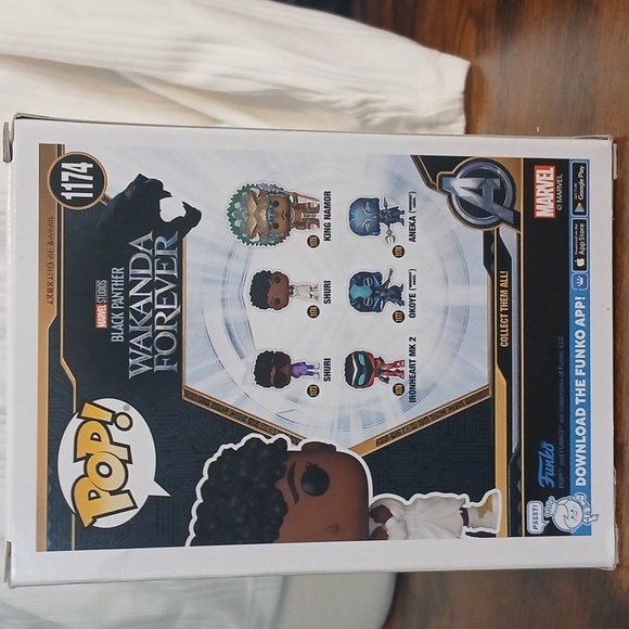 Wakanda forever funko pop marvel #1174 shuri - Picture 3 of 4
